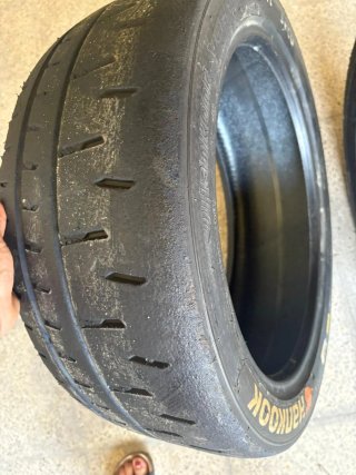 Neumáticos Hankook 18 T33 (Duro)