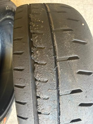 Neumáticos Hankook 18 T33 (Duro)