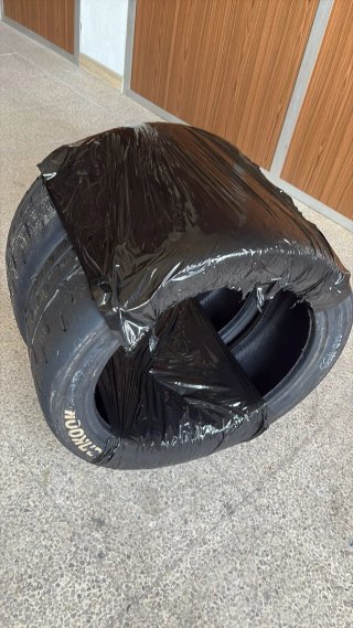 Neumáticos Hankook 18 T33 (Duro)