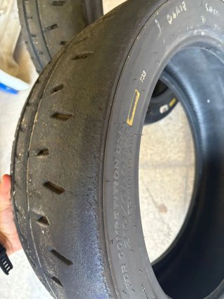 Neumáticos Hankook 18 T33 (Duro)