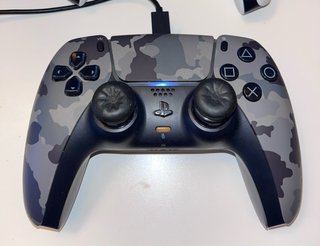 Mando DualSense PS5 Camuflaje