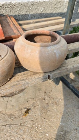 Comederos de cerámica rústicos