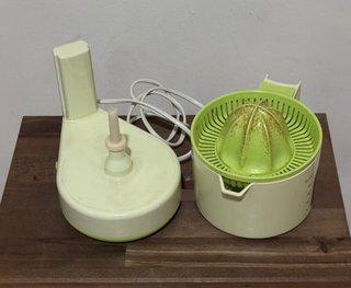 Exprimidor eléctrico