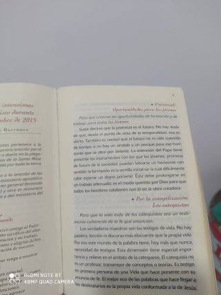 Libro religioso Magnificat Octubre 2015. Libreto