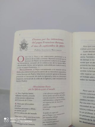 Libro religioso Magnificat Octubre 2015. Libreto