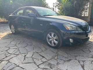 Lexus IS 220