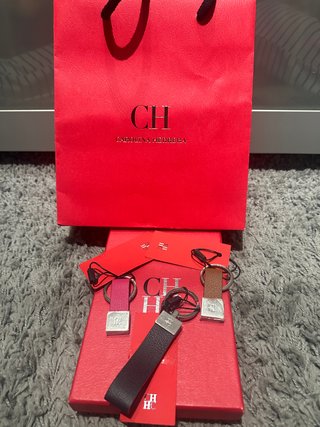 Llaveros Piel Carolina Herrera