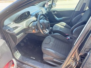 Peugeot 208 2013