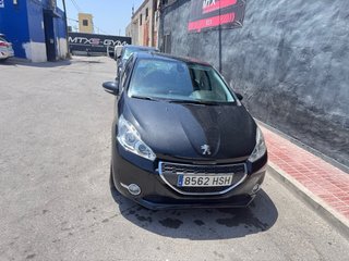 Peugeot 208 2013
