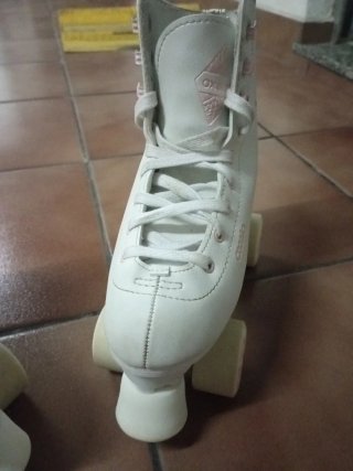 Pattini Oxelo bianchi taglia 36