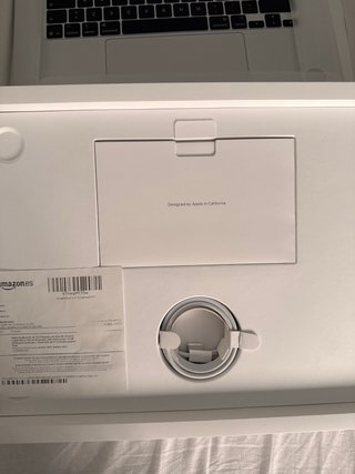 MacBook Apple Gris/Plateado modelo 2026