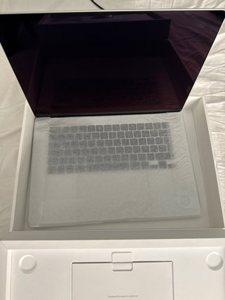 MacBook Apple Gris/Plateado modelo 2026