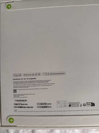 MacBook Apple Gris/Plateado modelo 2026