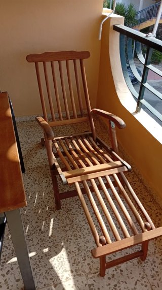 Hamaca Tumbona Teka Madera y Tela Roja