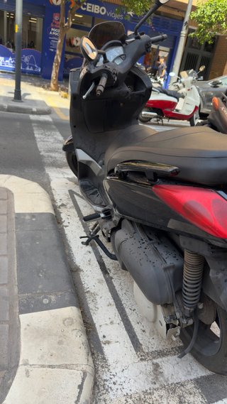 Yamaha Xmax 250cc Negra