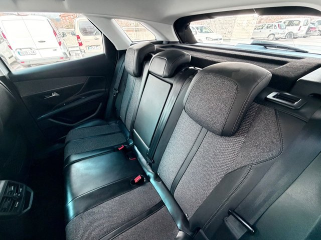 Peugeot 3008 2016