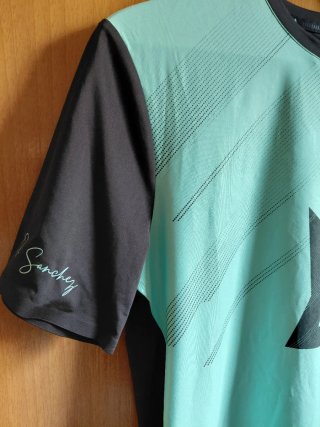 camiseta técnica de pádel Maxi Sánchez Kuikma PTS