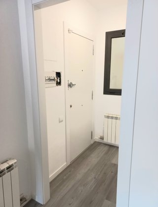 MONTADOR DE PUERTAS Y PARQUET INSTALADOR