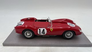 BBRBLM1808 BBR Ferrari 250 TR Winner Le Mans 1958