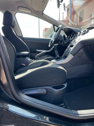 Peugeot 308 2010