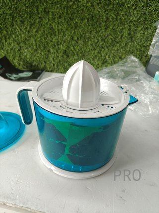 Exprimidor eléctrico ajustable - Cecotec