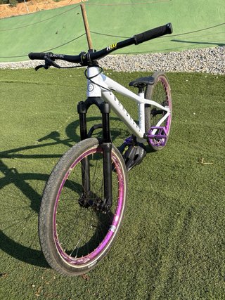 Bicicleta Dirt Jump Y Pumptrack Commencal Absolut