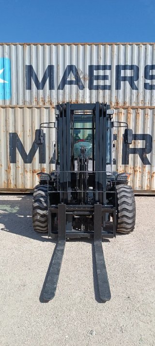 Carretilla elevadora 4x4 JQ POWER CPC35