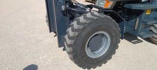 Carretilla elevadora 4x4 JQ POWER CPC35