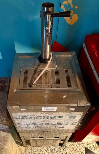 Enfriadora Cerveza + Torre Grifo Completa