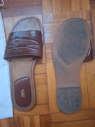 Sandalias planas piel Zara marrón