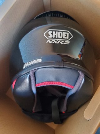 Casco Shoei NXR 2 Negro + intercomunicador edge