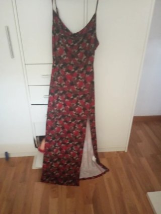Vestido estampado flores rojas