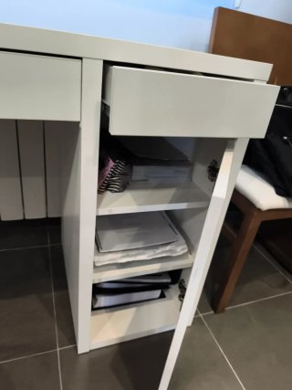Escritorio blanco moderno