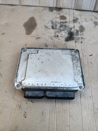 Centralita ECU Seat Ibiza 6L Bosch