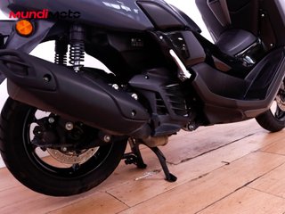 YAMAHA NMAX