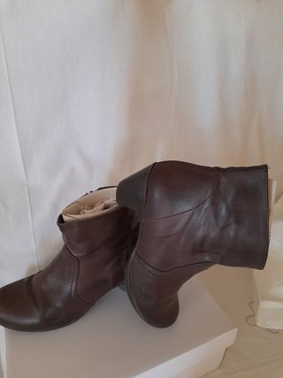 Botines marrones talla 36