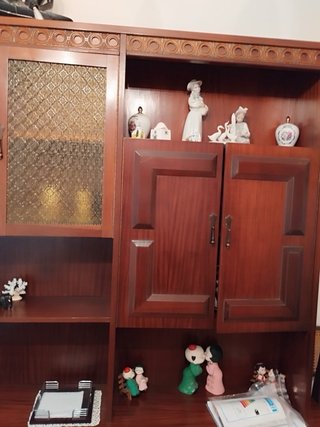 Mueble de salón madera oscura
