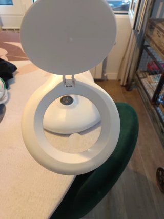 Lámpara LED con lupa. Bifocal