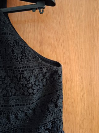 Top encaje floral Stradivarius negro