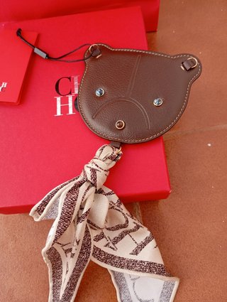 Monedero - tarjetero colgante Carolina Herrera