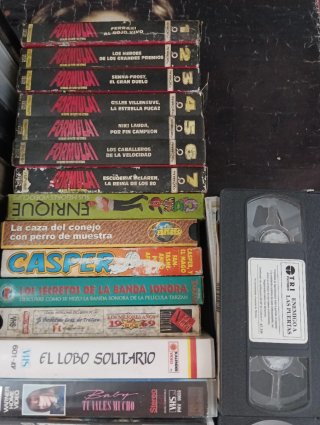Lote 39+ Películas VHS Acción, Crimen, Históricas