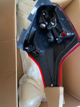 Piloto Trasero Derecho Ford Focus MK3 - NUEVO