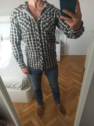 Camisa cuadros. Pull and Bear