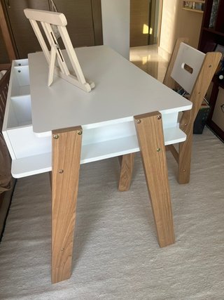 Escritorio infantil madera y blanco