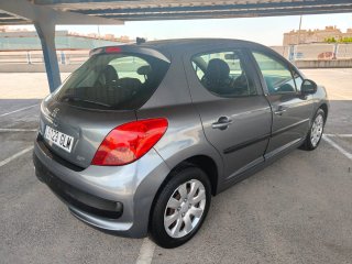 Peugeot 207 2009