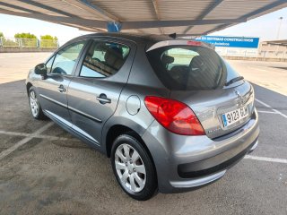 Peugeot 207 2009