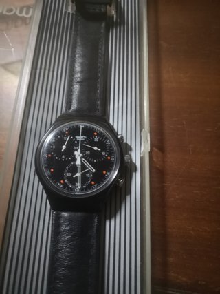 Reloj Swatch Chronograph 22 Jewels Negro