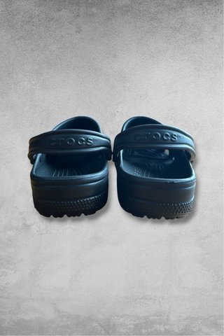 Crocs negros
