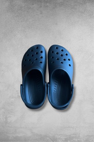 Crocs negros