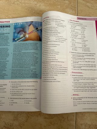 Idiomatic 1 Student's Book with Ebook